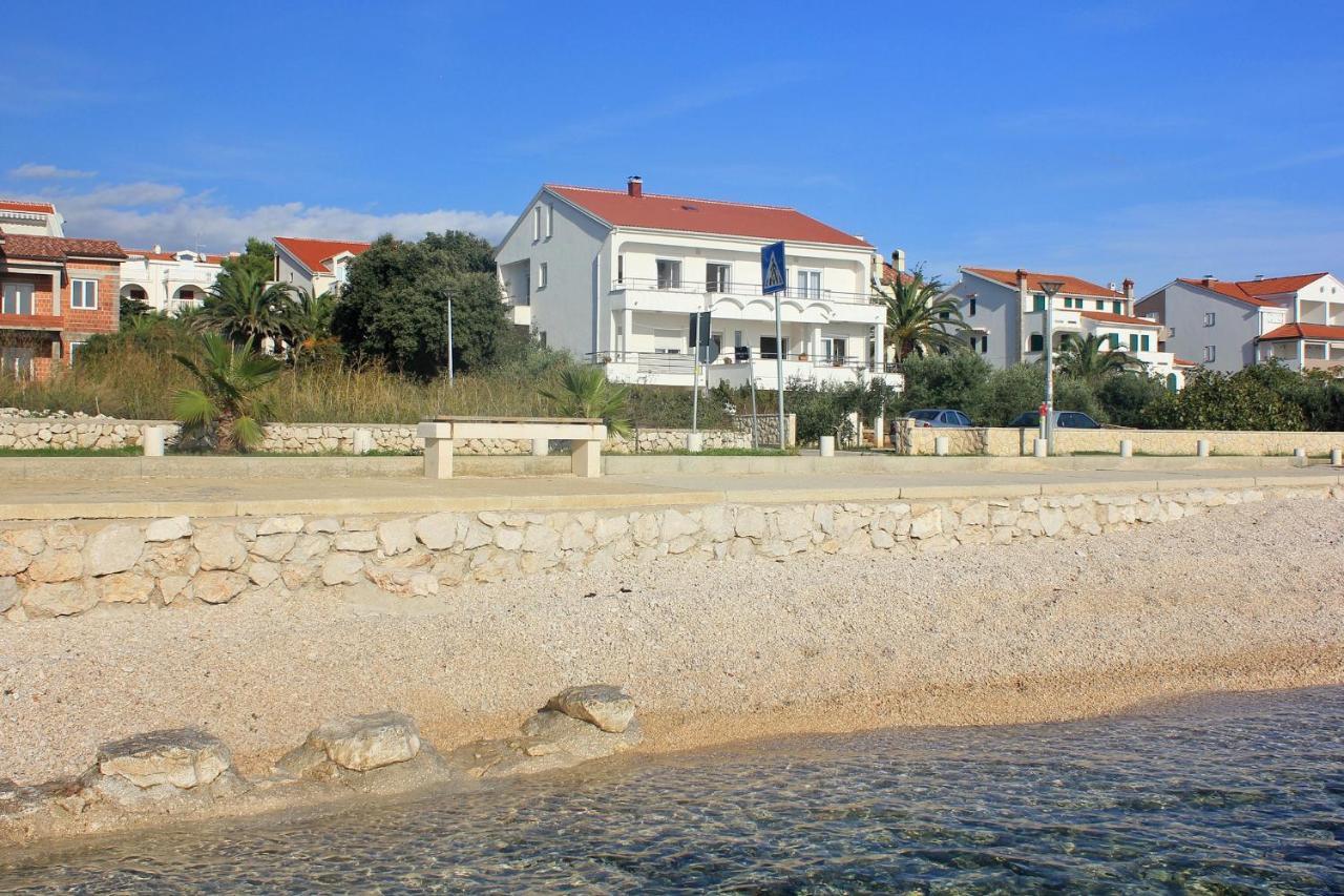 Apartments By The Sea Novalja, Pag - 9326 Екстериор снимка