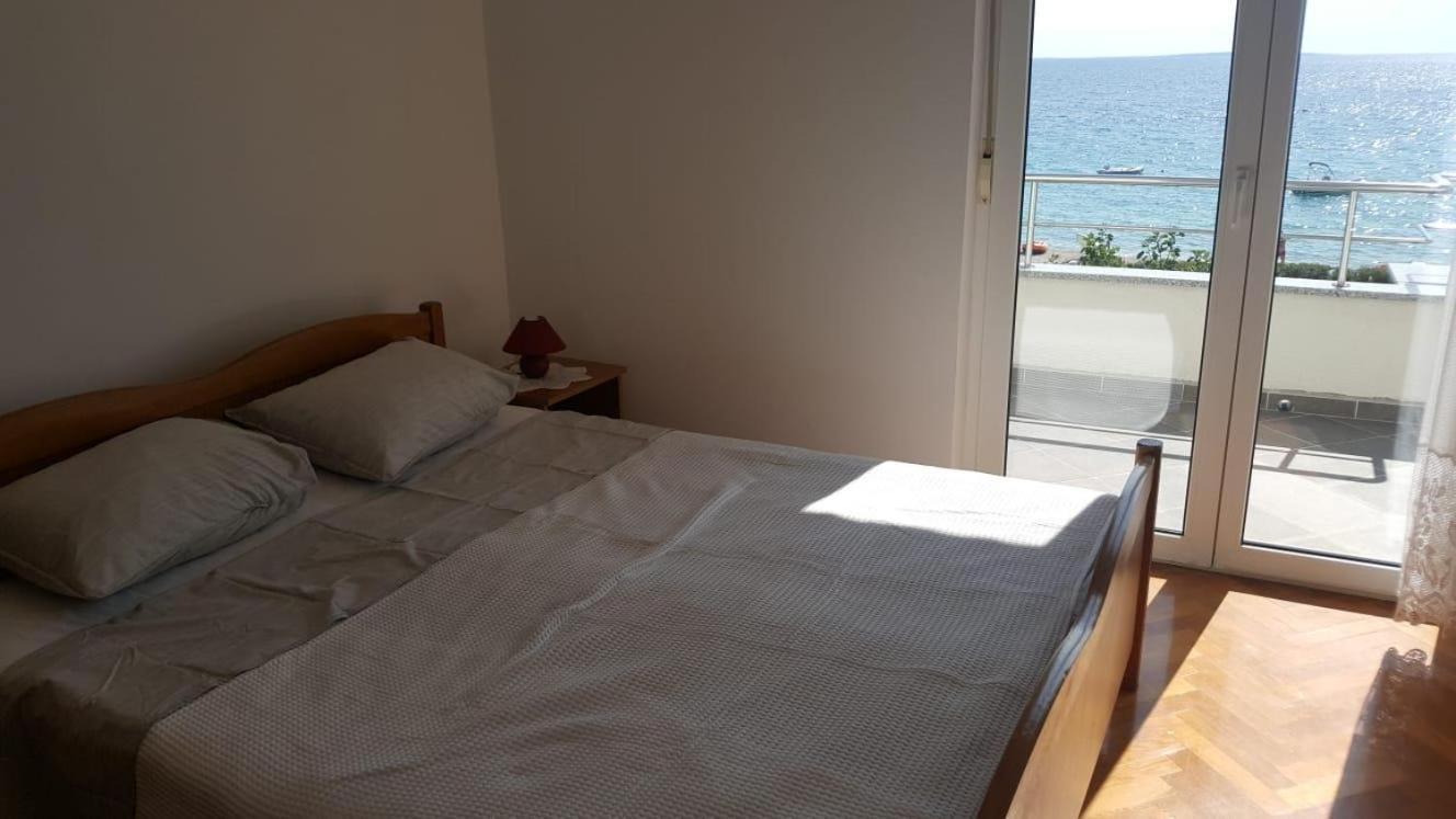 Apartments By The Sea Novalja, Pag - 9326 Екстериор снимка